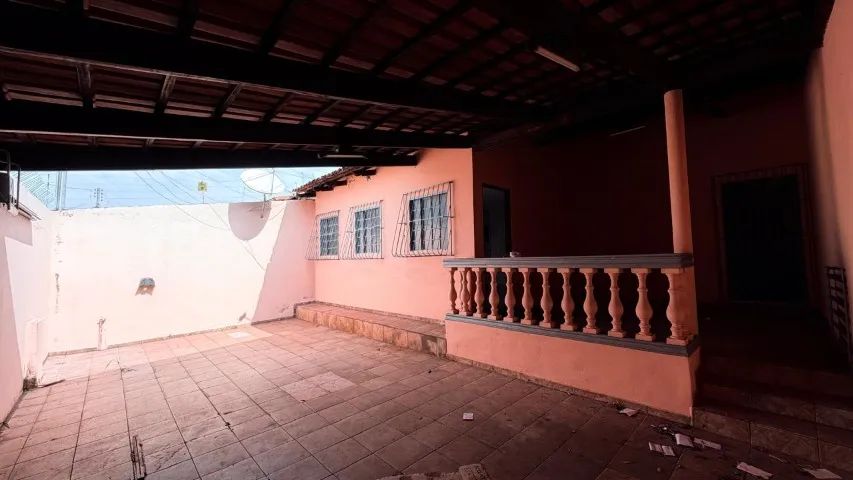 Excelente casa terrea de 3 quartos no Setor Itatiaia