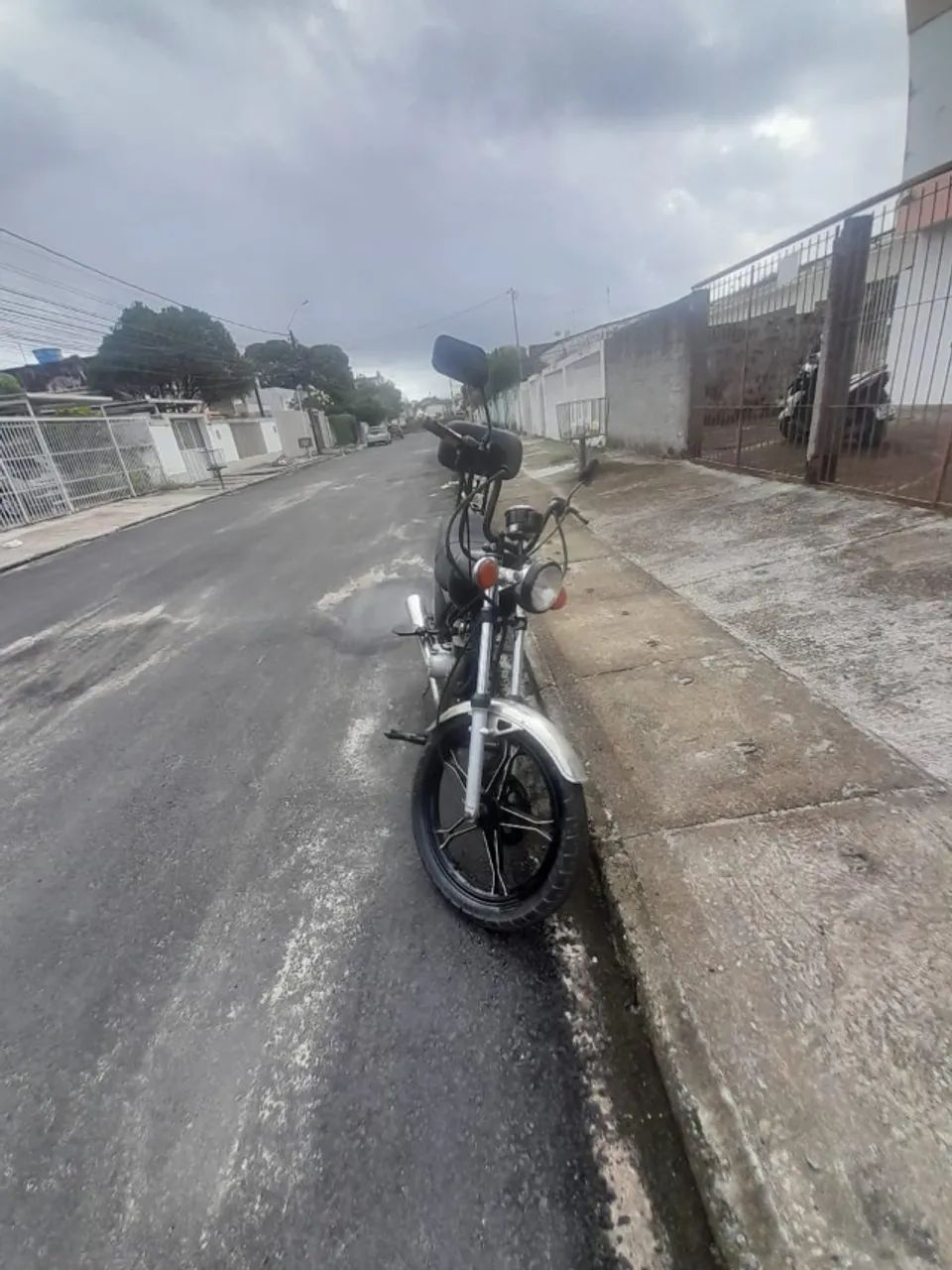 Custom personalizada intrunder 125  - Foto 4