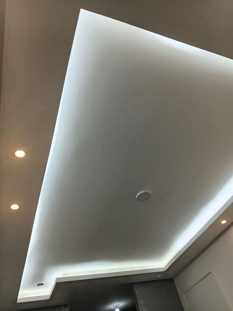 Ivens gesso e decorações elétrica e pintura  - Foto 3