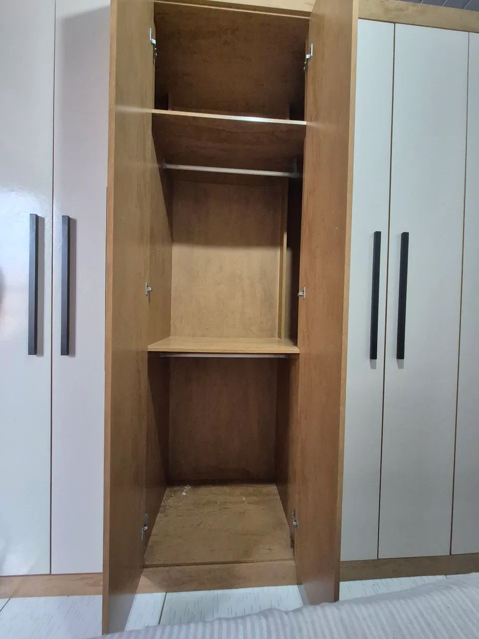 Guarda roupa 8 portas  - Foto 3