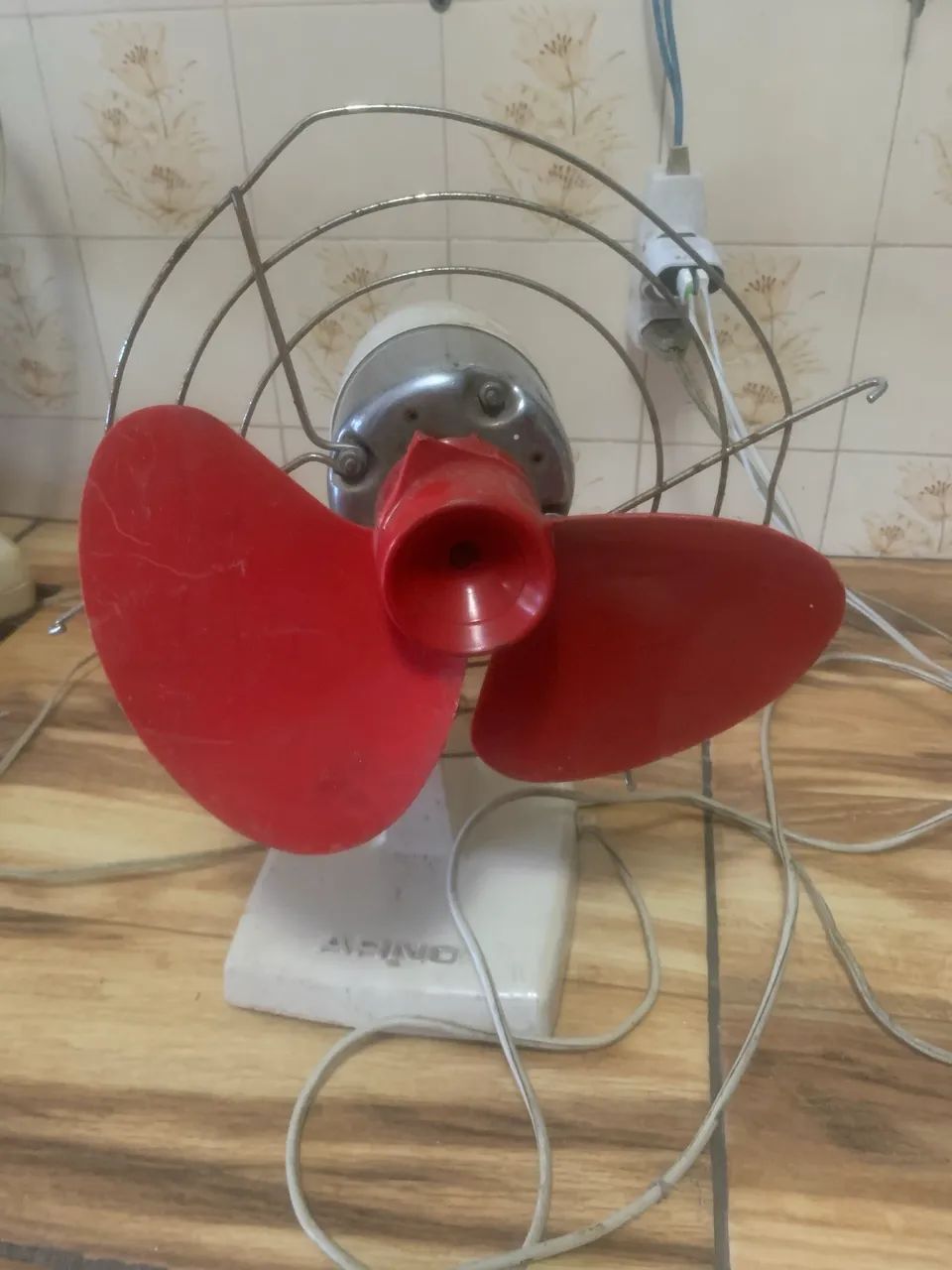ventilador de mesa antigo Arno c/ defeito - Foto 5