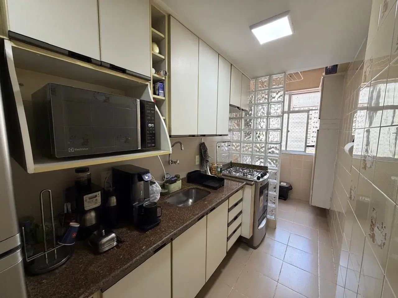 ABM- 1 quarto com dependência - Foto 4