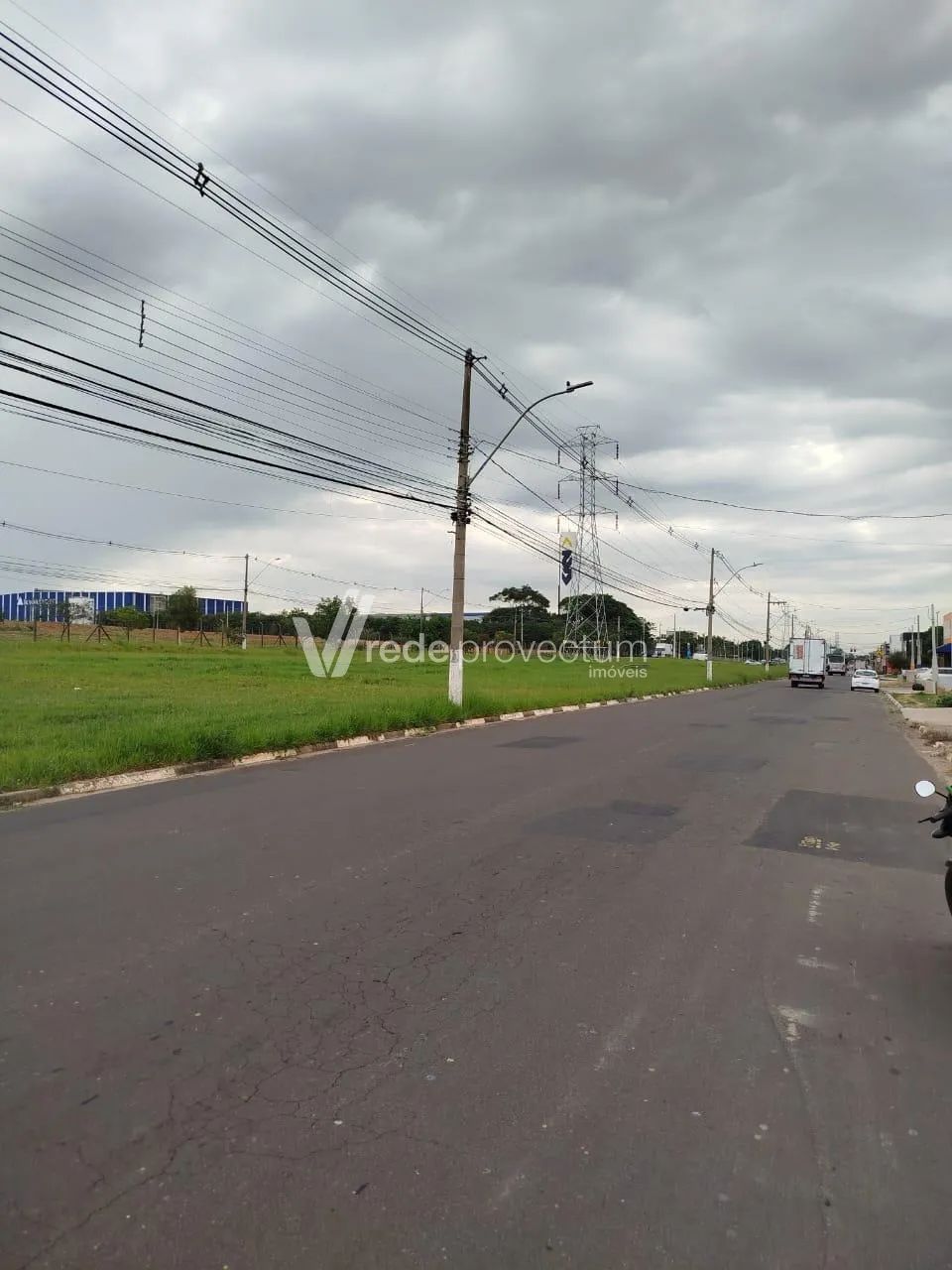 Otima oportunidade em via de grandes acessos. - Foto 4