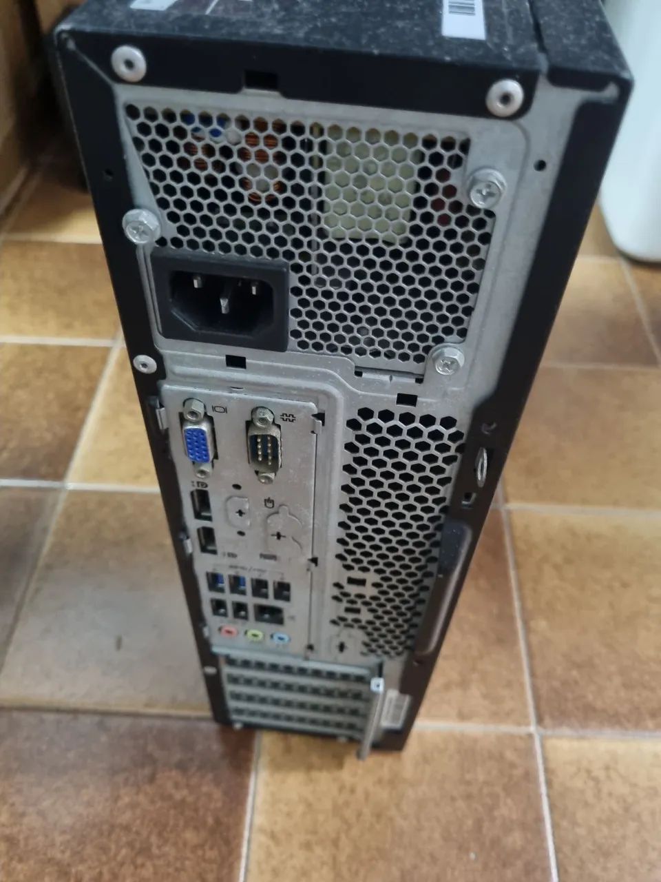 Thinkcentre i3-4°Gen 4Gb Sem HD - Foto 3