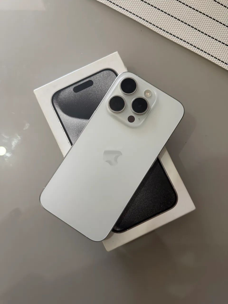 iPhone 15 pro 128gb 