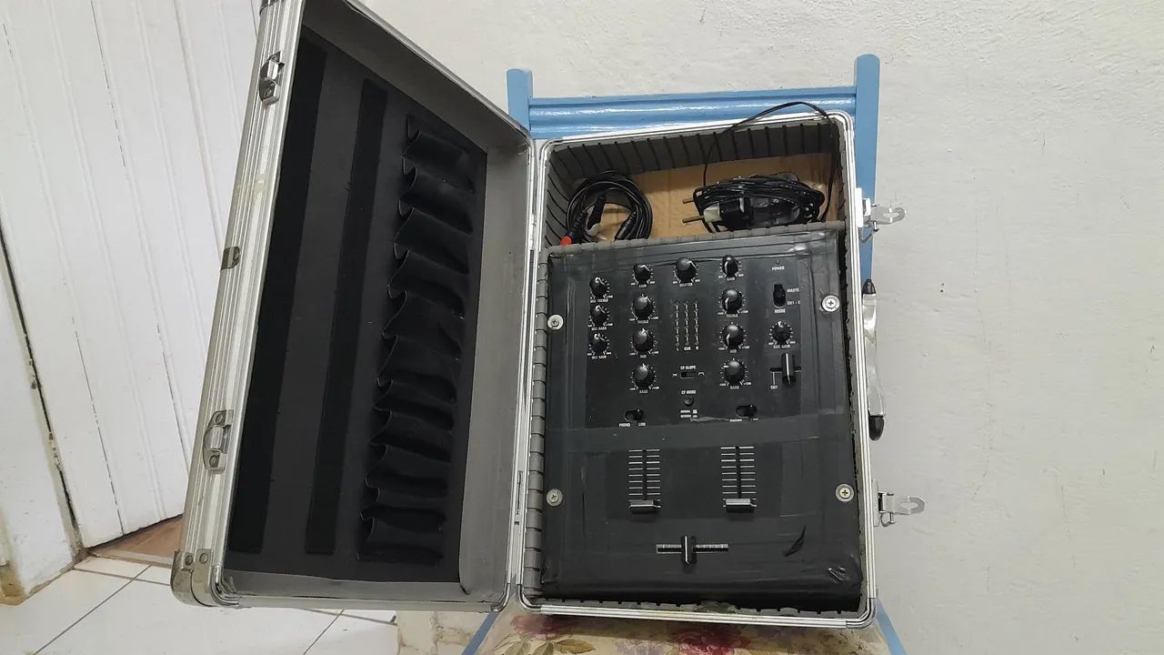 Mix numark m2