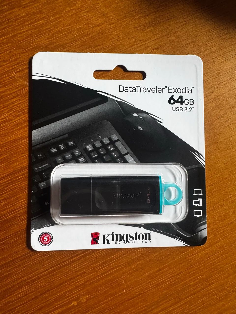 Pen Drive Kingston Exodia | 64 GB 