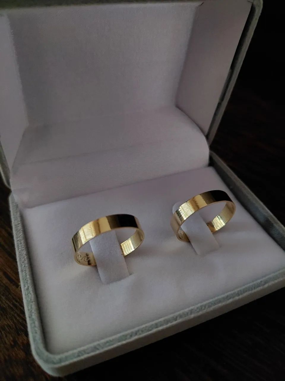 Par de alianças ouro 18k com certificado e NF