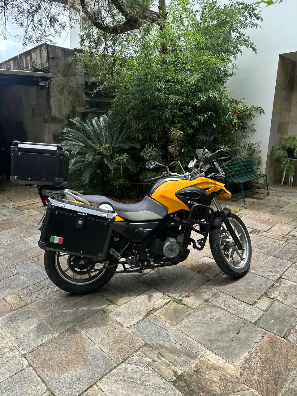 BMW G650gs 