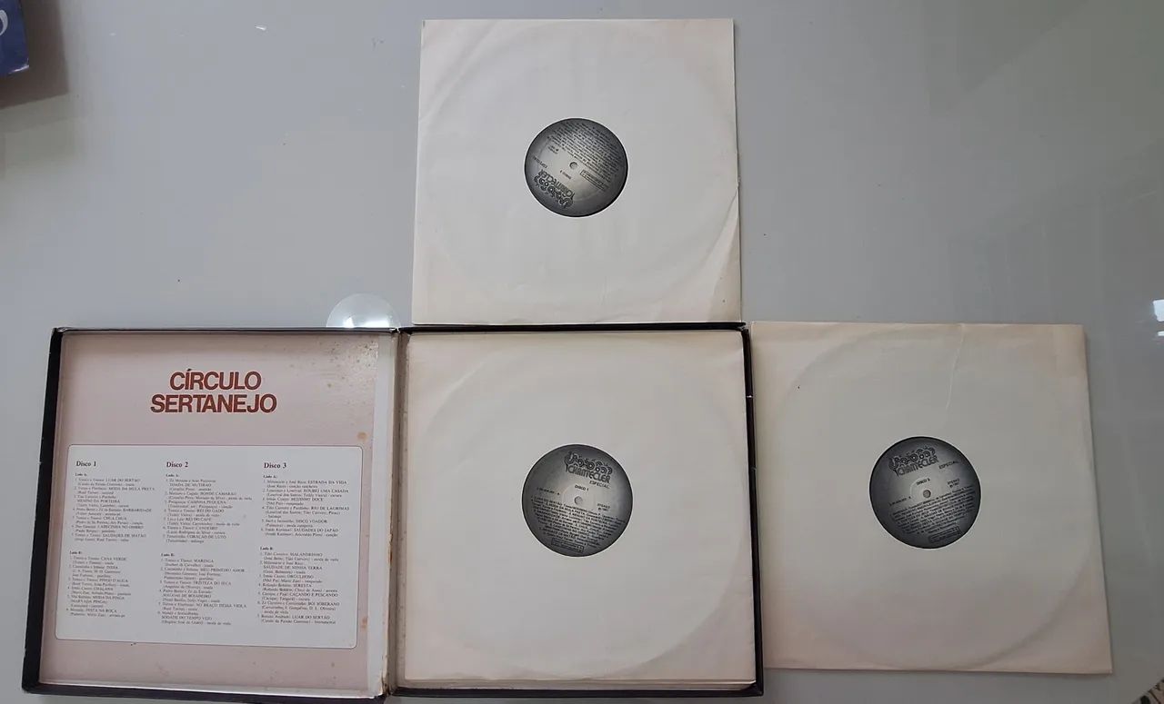 Box 3 Discos de Vinil De 1981 Sertanejas - Foto 2