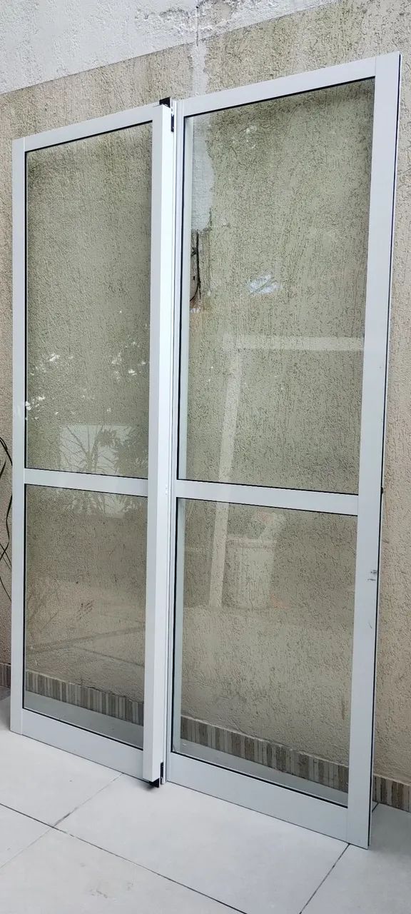 Porta Sacada de Alumínio Completa 