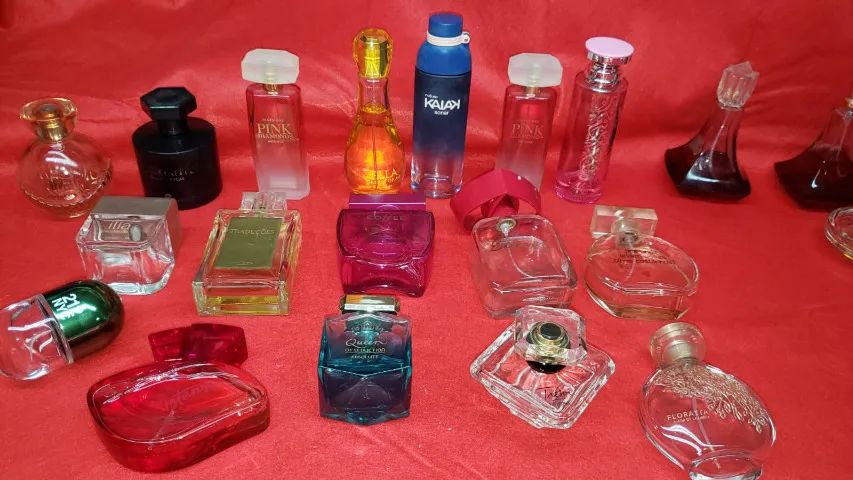 Coleção de Frascos de Perfumes Diversos - 20 Unidades