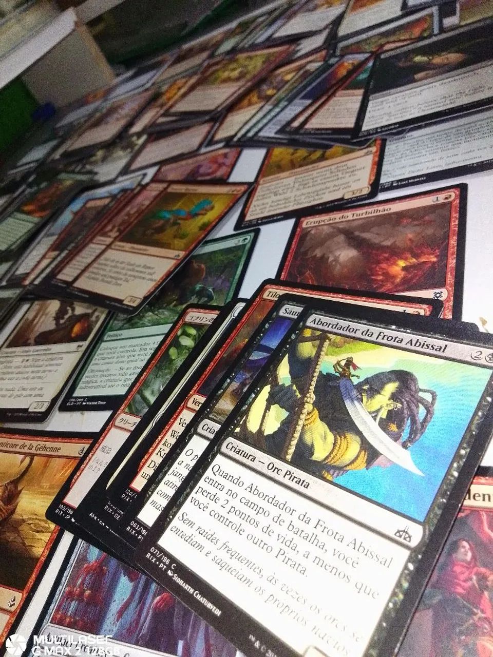 Lote de cartas MAGIC bem conservada 100 unidades pra jogar e colecionar  - Foto 4