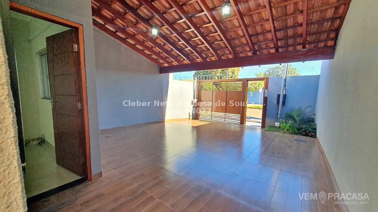 OPÇÃO DE IMÓVEL COM VARANDA E ESPAÇO AOS FUNDOS! - Foto 4