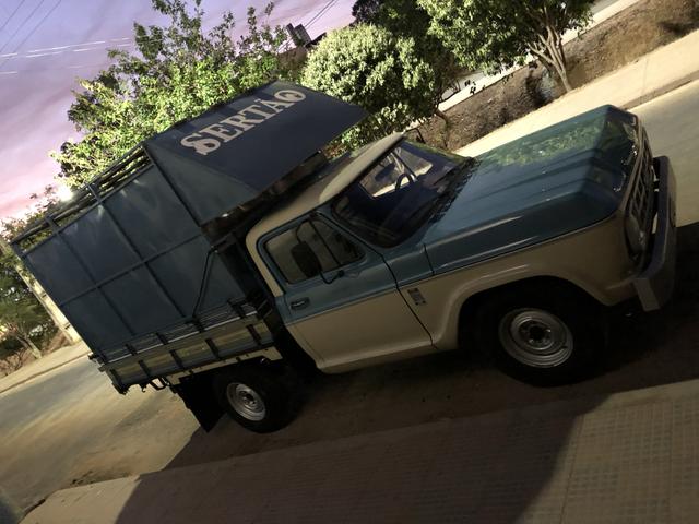 Vendo d10 a diesel com a gaiola 1984 - Foto 6