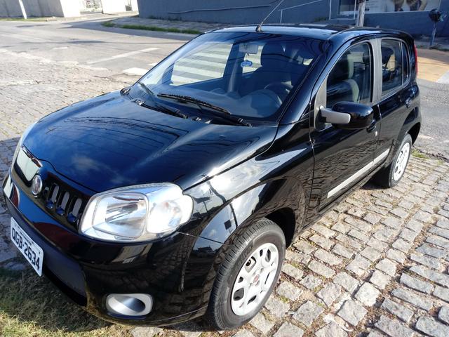 Uno Vivace 1.0 4p 2012