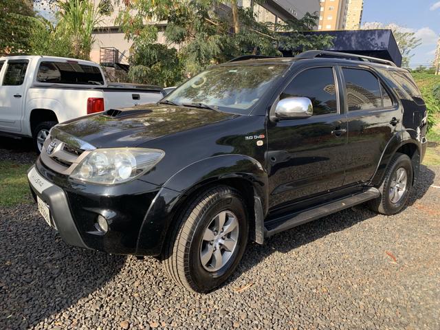 Toyota / Hilux Sw4 Srv 2008 R$ 78.500,00