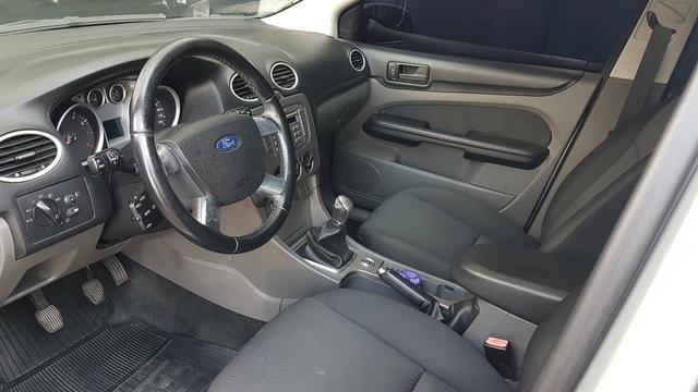 Ford Focus sedan 2012 - Foto 6