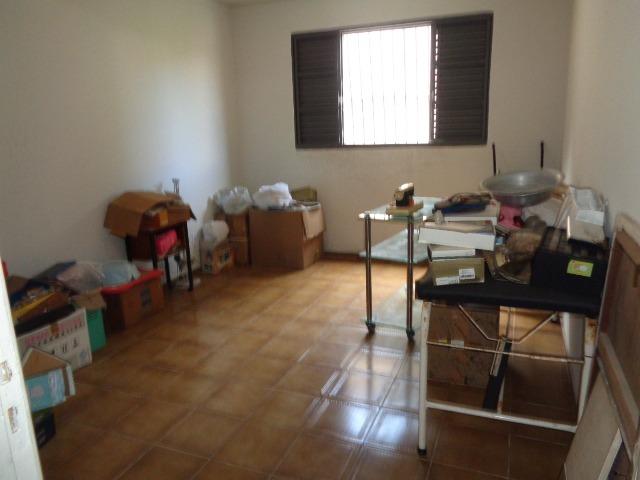COD 575 - Casa De 2/4 Com Armários E Três Quitinetes Em Brotas - Foto 9