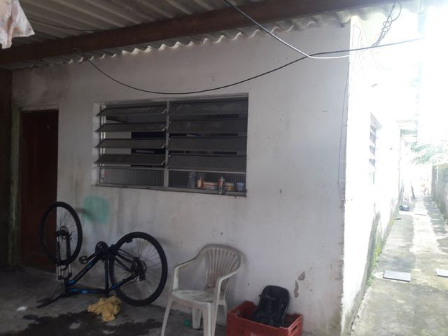 Terreno com casa construída - Foto 4