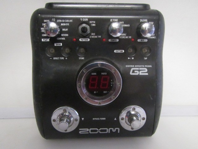 Pedaleira Zoom
