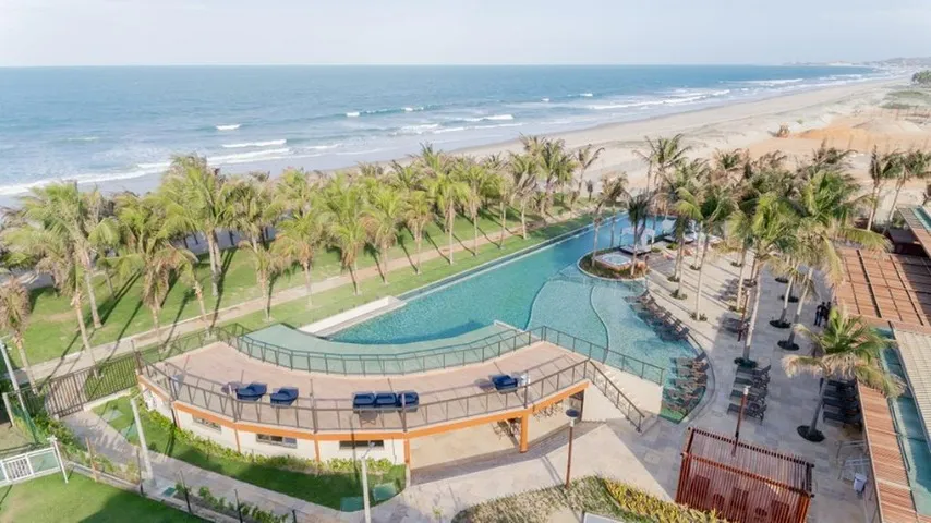 Lote no Aquiraz Riviera em super localização e vista plena do mar