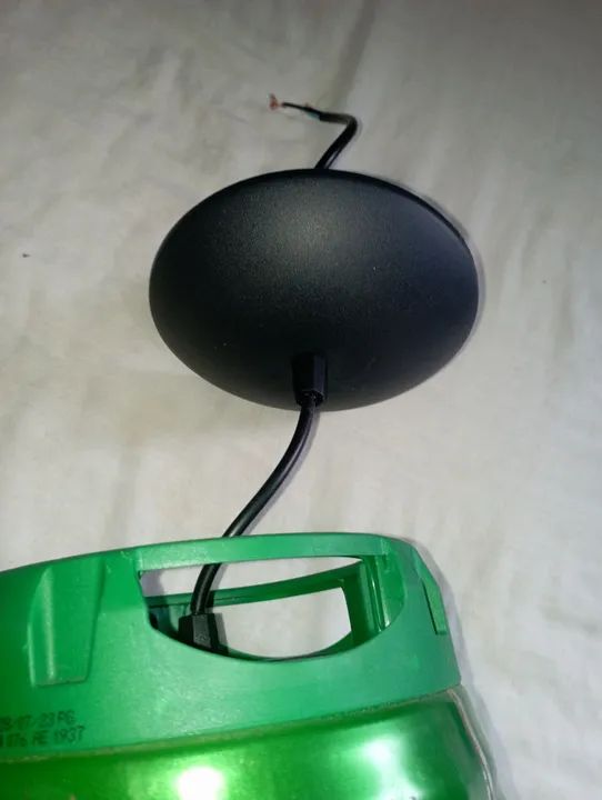 Luminária Criativa de Barril de Cerveja Heineken - Foto 3