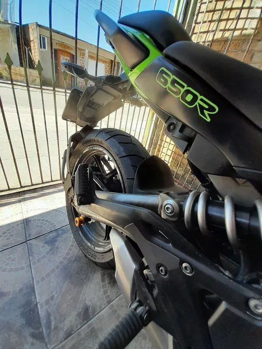 Particular vende kawasaki ninja 650r Impecável - Foto 4