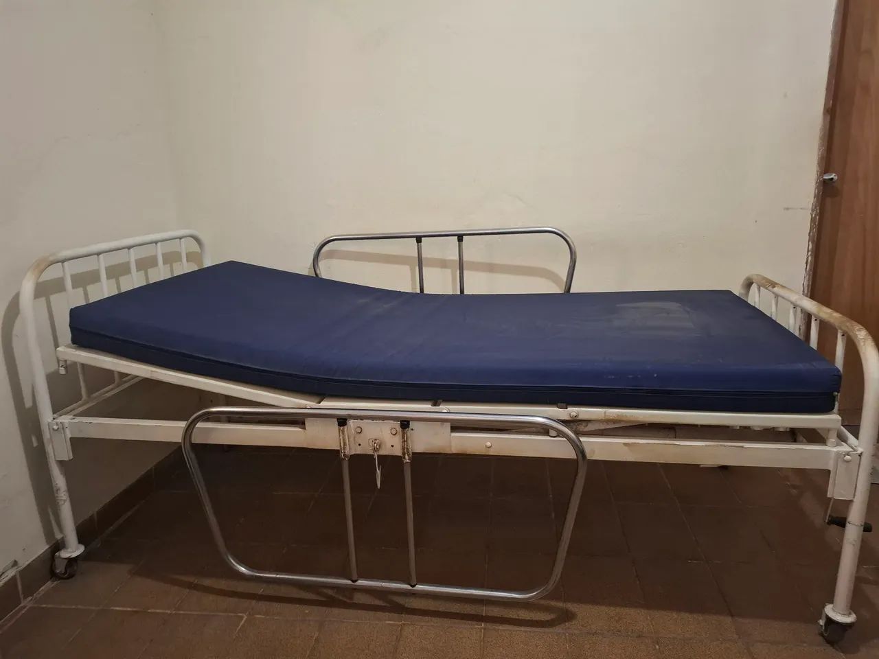 Cama hospitalar  - Foto 4