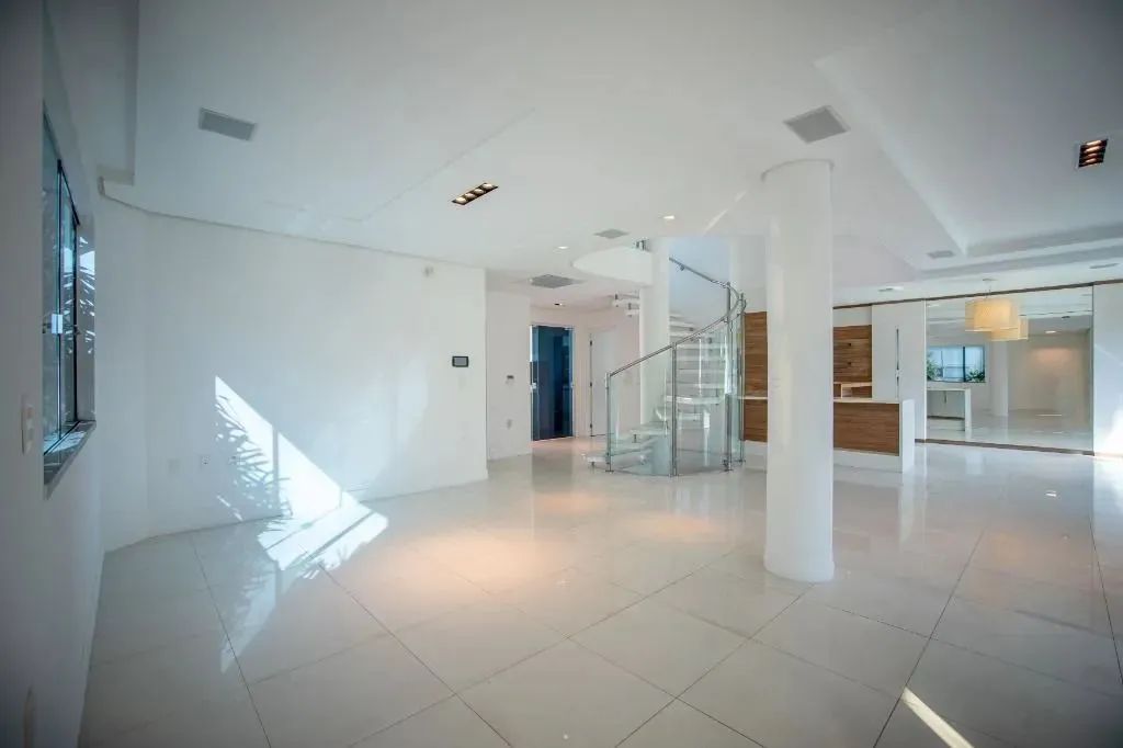 Casa com 4 suítes à venda, 450 m² por R$ 4.990.000 - Jurerê Internacional - Florianópolis/ - Foto 2