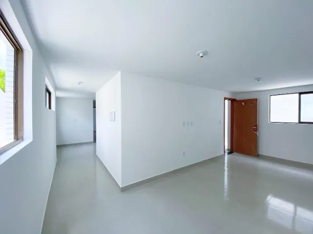 Apartamento com 3 quartos sendo 2 suítes, 1 c/ closet no bairro da Torre para locação