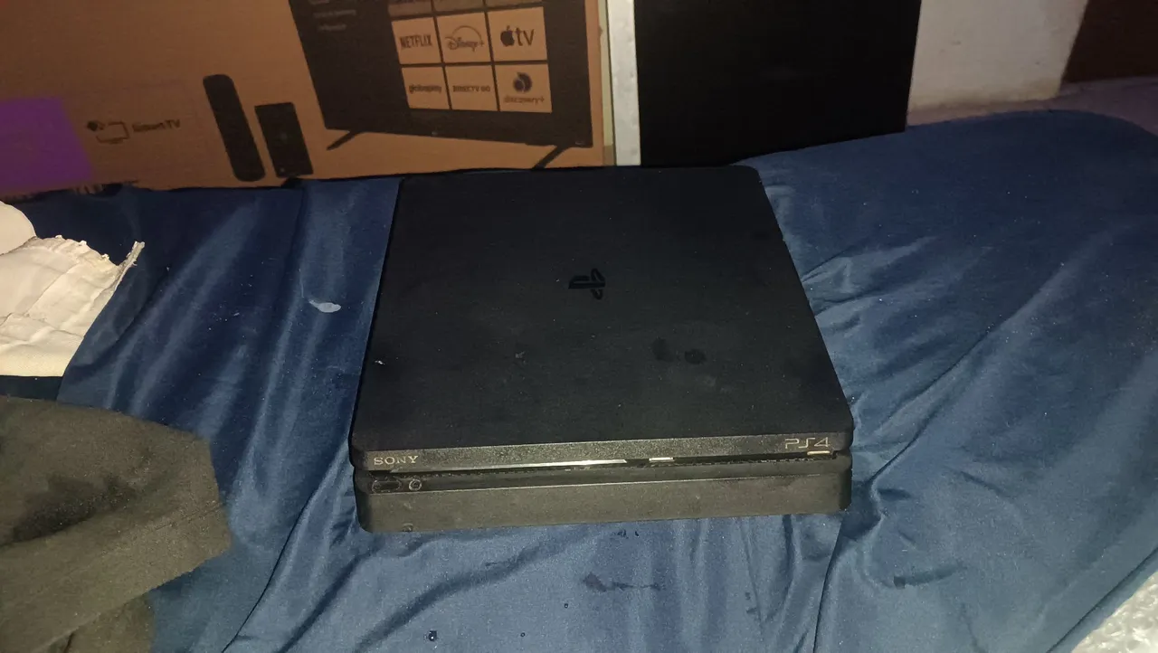 PlayStation 4 - Console Semi Novo