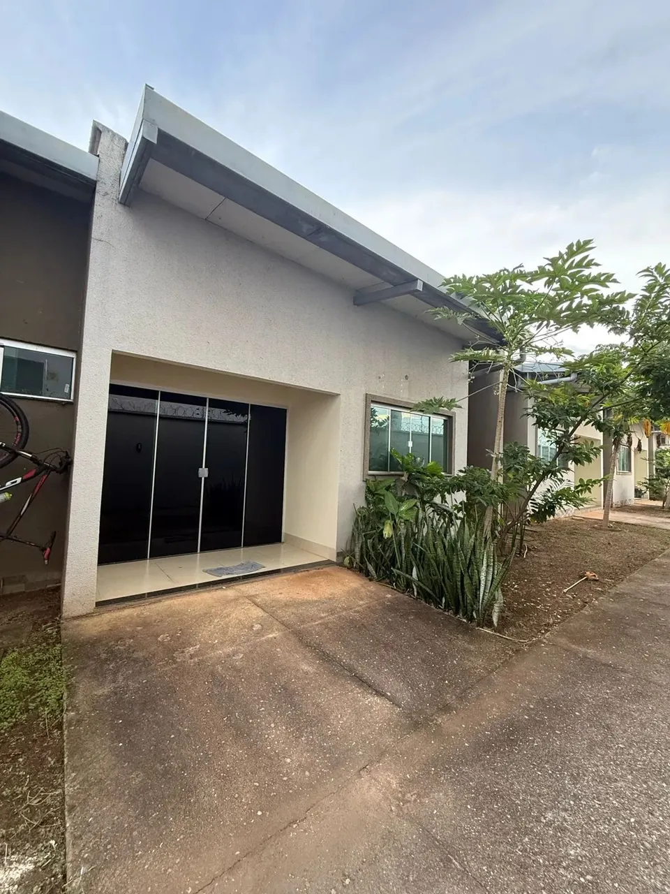Alugo casa em condomínio fechado de 2/4 Prox. Praia da Graciosa - Orla 14 - Palmas - TO