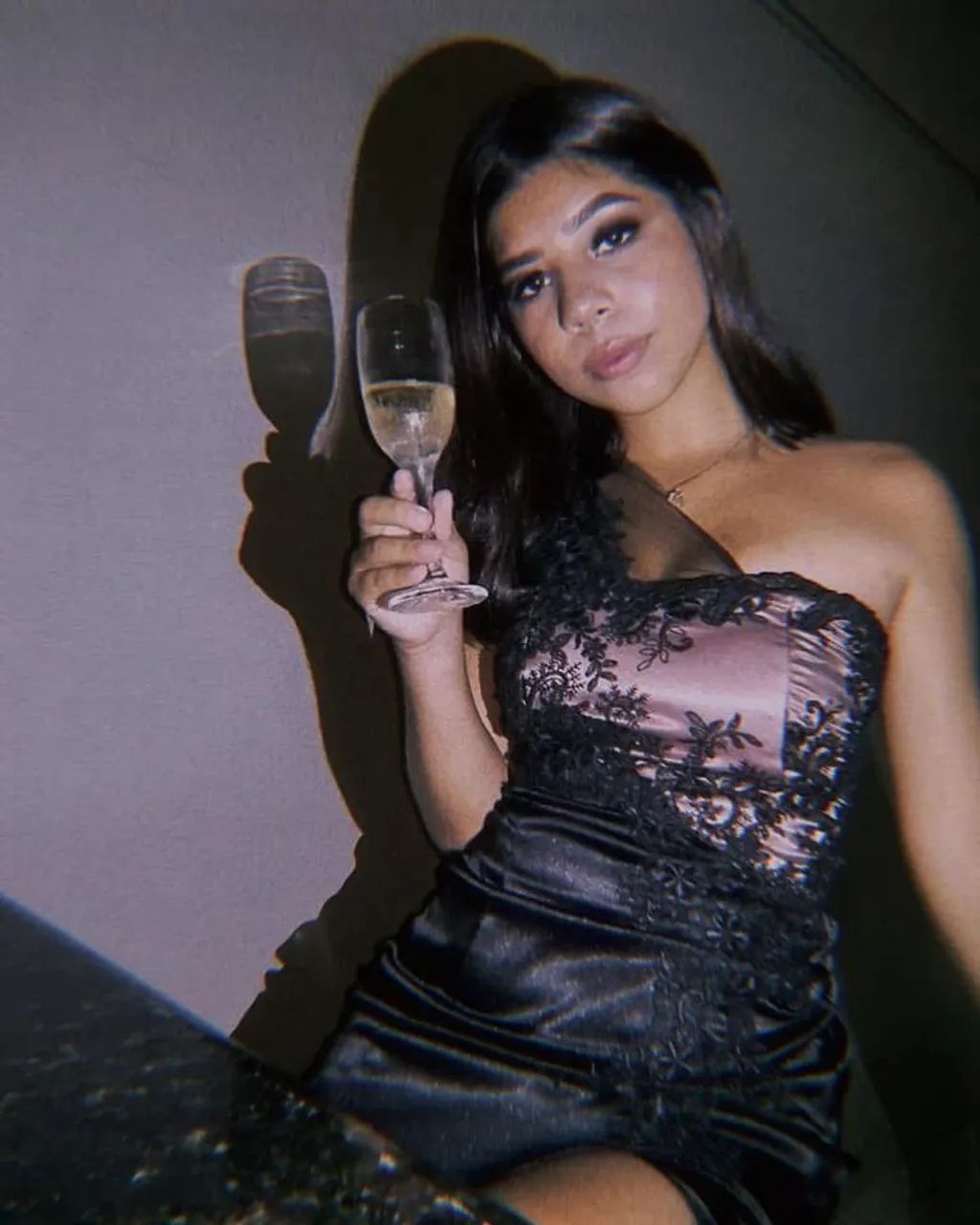 Vestido preto com renda