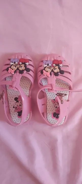 Sandálias Mickey e Minnie Bebê Rosa