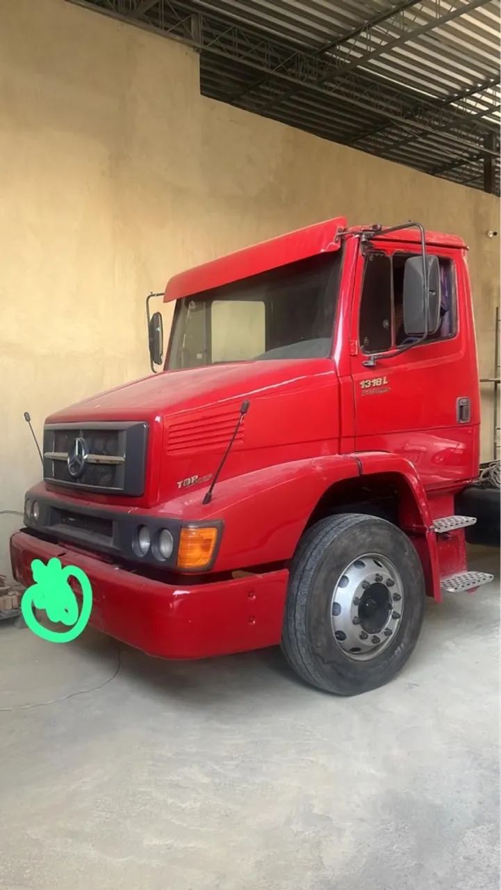 Caminhão 1318