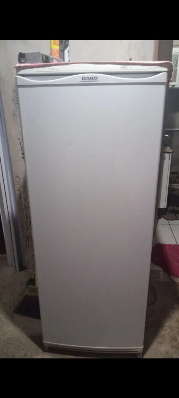 Geladeira Dako em ótimo estado