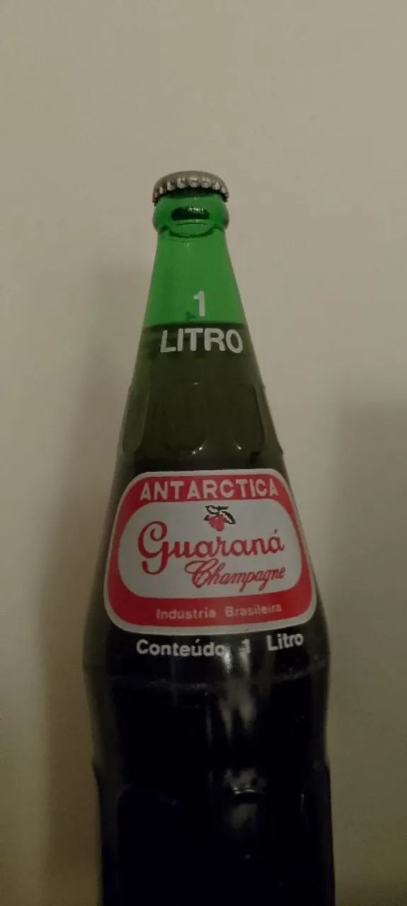 Garrafa de Guaraná Antarctica 