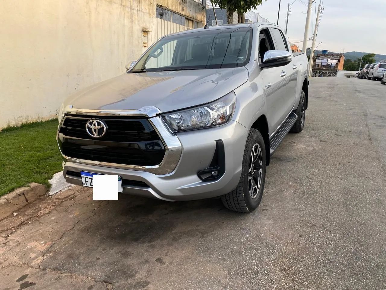 Vende-se Hilux SRV 4x4 2023