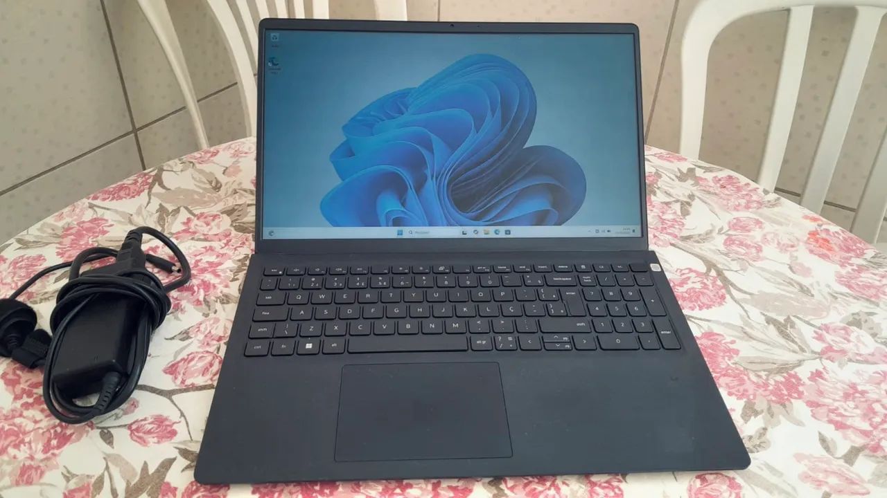 Notebook Dell / SSD 120GB / 4GB-DDR4 - Foto 4