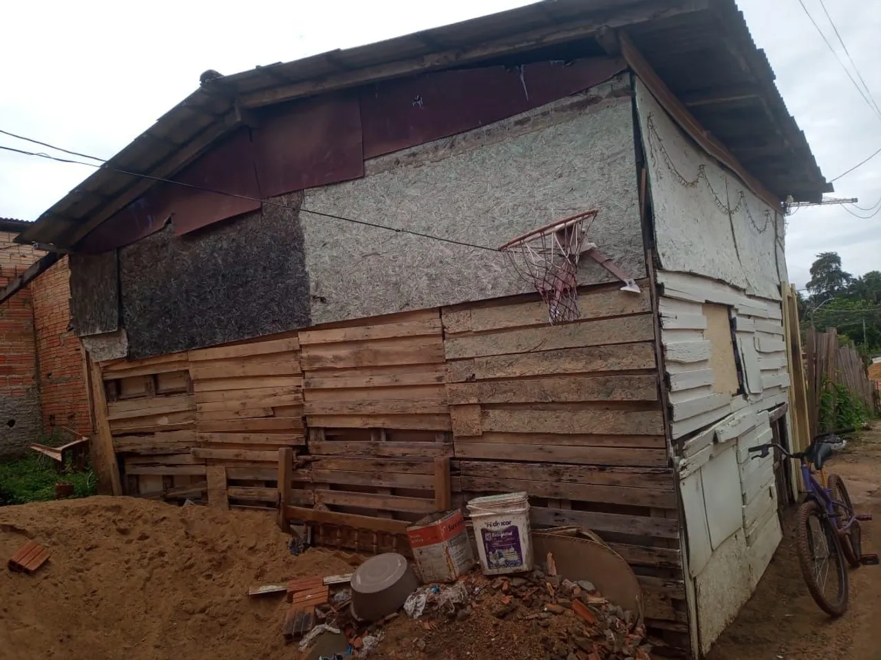 Vendo esse terreno