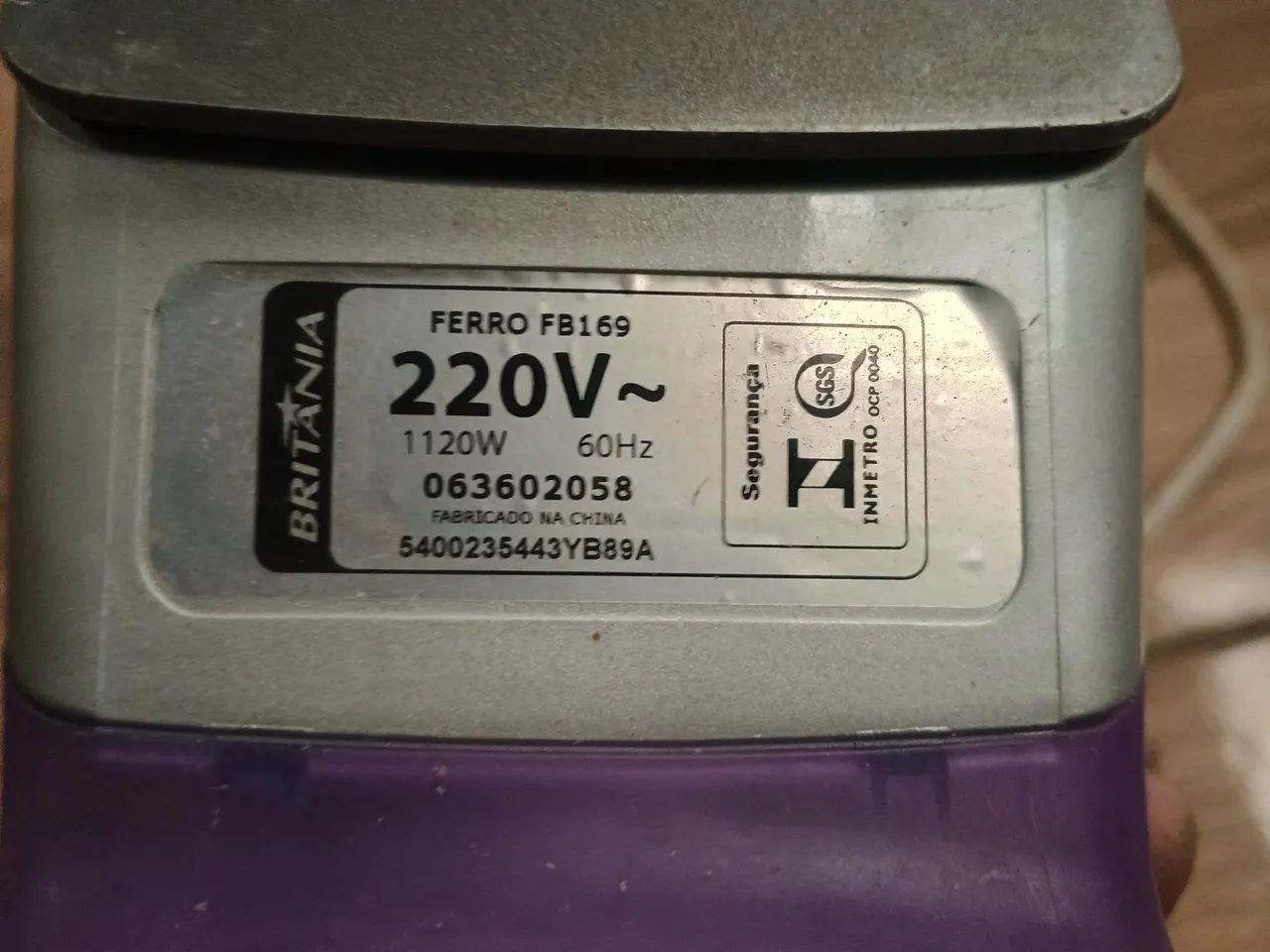 Ferro passa roupa  - Foto 3