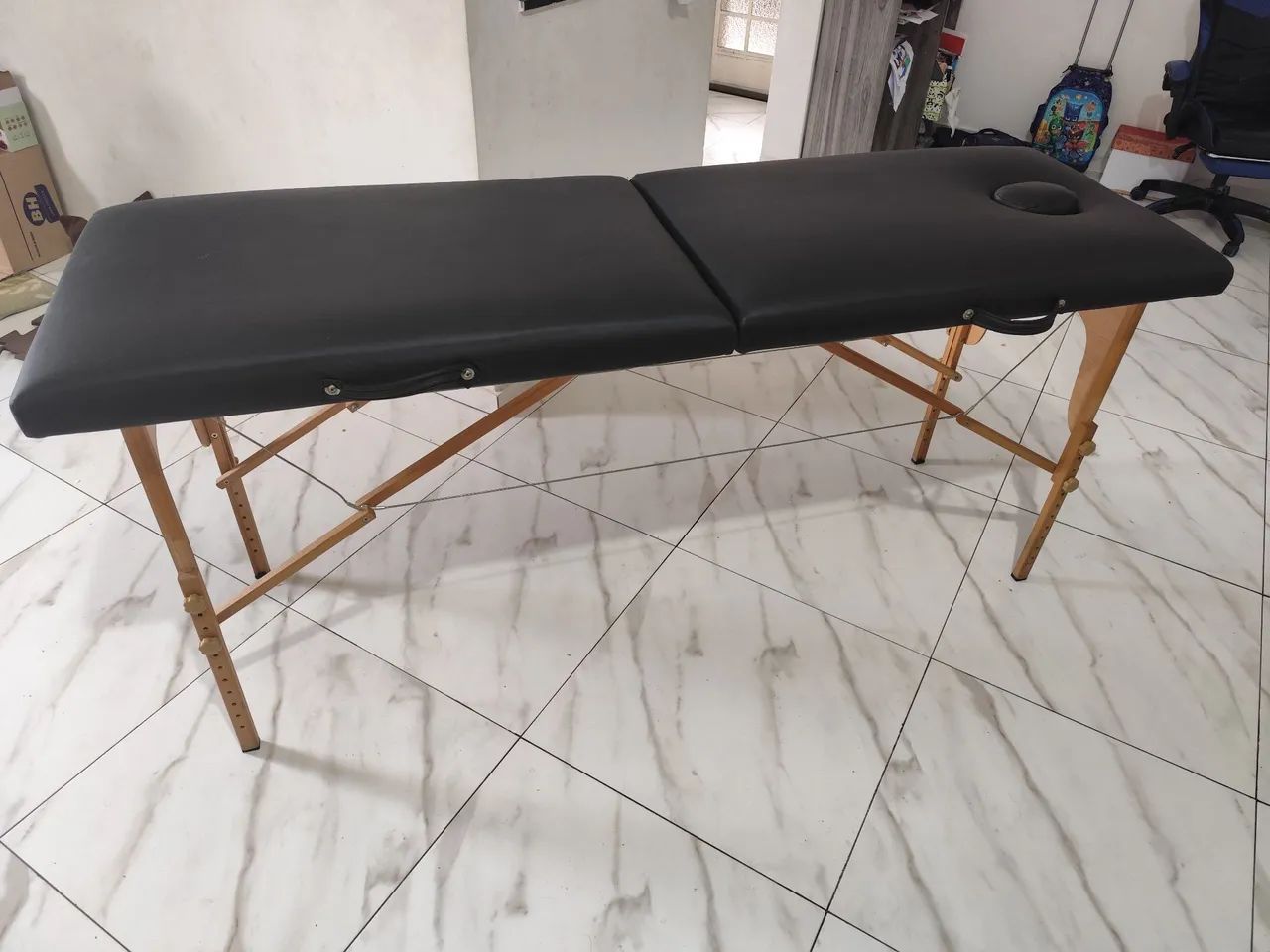 Maca de sobrancelha que vira maleta - Foto 5