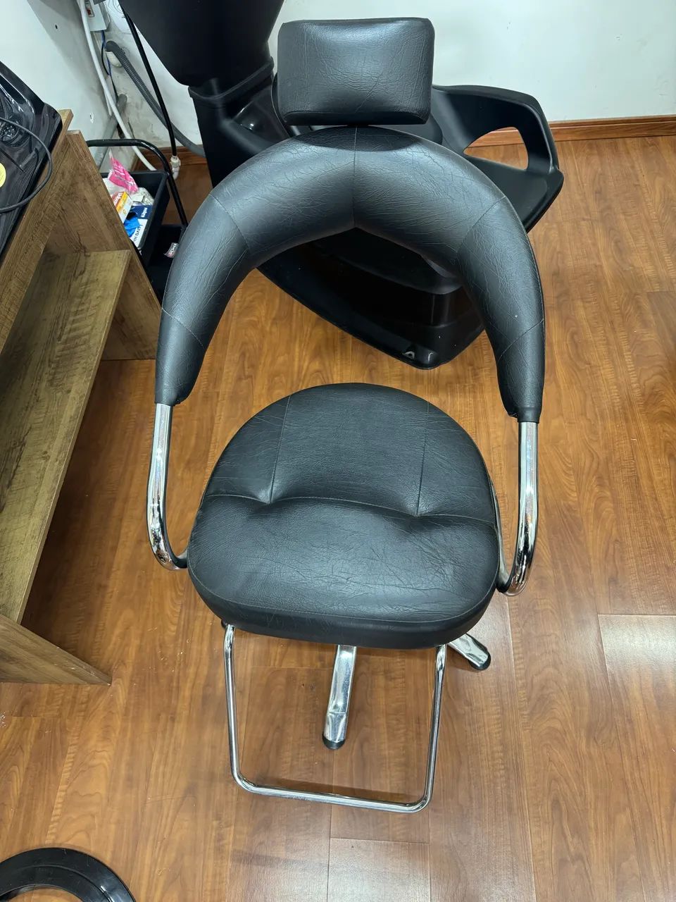Cadeira cabeleireira  - Foto 2