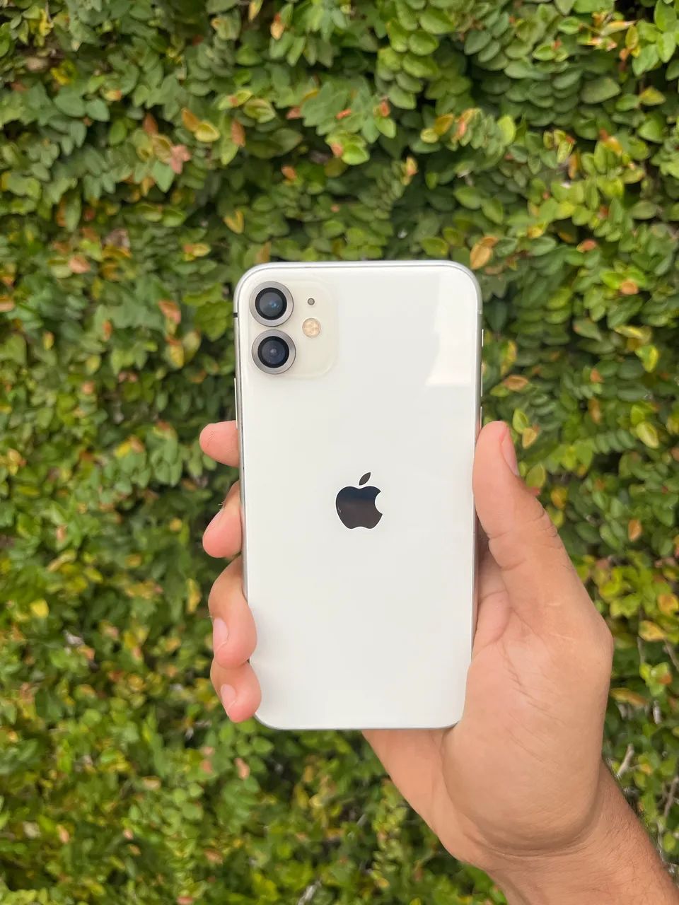 iPhone 11 - Branco - 128GB - Bateria 100% ? - Celulares e