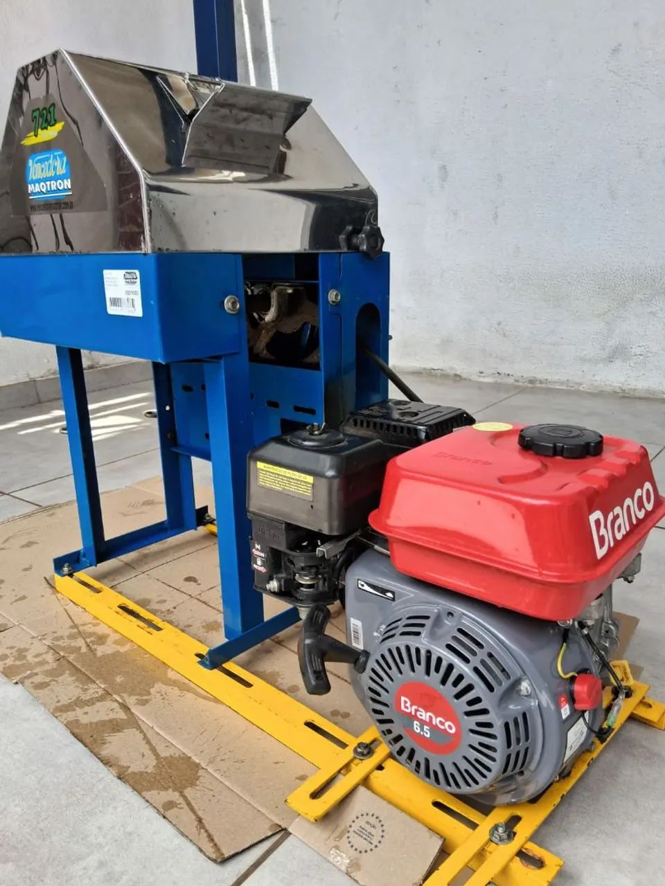 Engenho de cana marca Maqtron motor  gasolina marca Branco  semi novo. - Foto 2