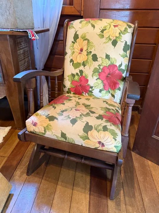 Cadeira de Balanço Antiga Peça Rara e Exclusiva estilo inglês - Retirada Freguesia JPA - Foto 5