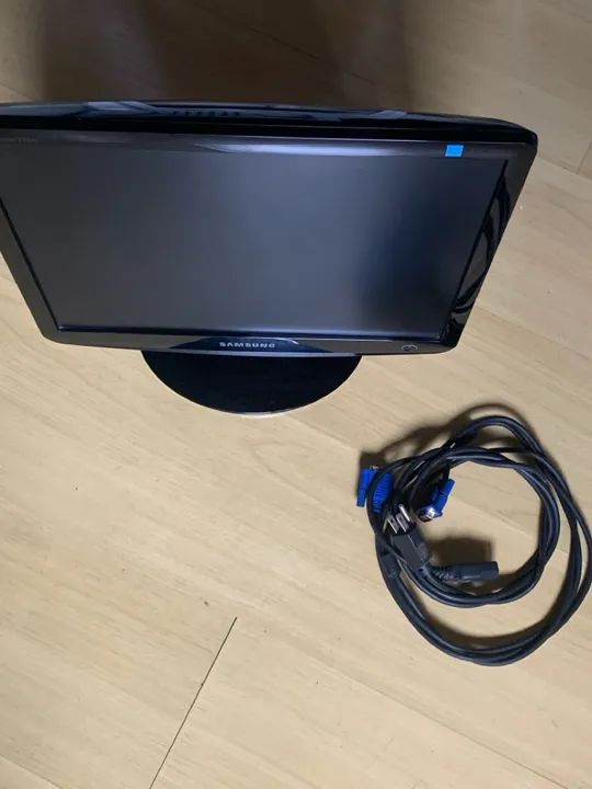 Monitor Samsung LCD 17 pol Perfeito Estado  - Foto 3