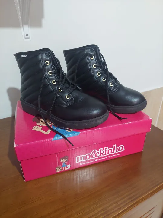 Bota Molekinha tam 31<br>Bota Molekinha tam 31<br>Pouco uso, perfeito estado, na caixa