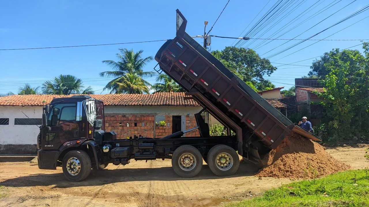 Areia e Pedra Brita 0 e 1 para Construção - Entrega Rápida